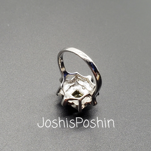 Silver yellow citrine flower shape ring - Picture 8 of 13